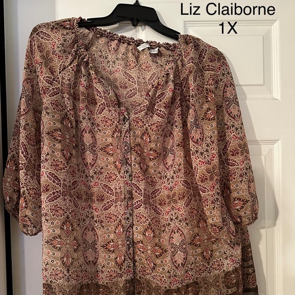 Sheer top. Tank included - Picture 1 of 1